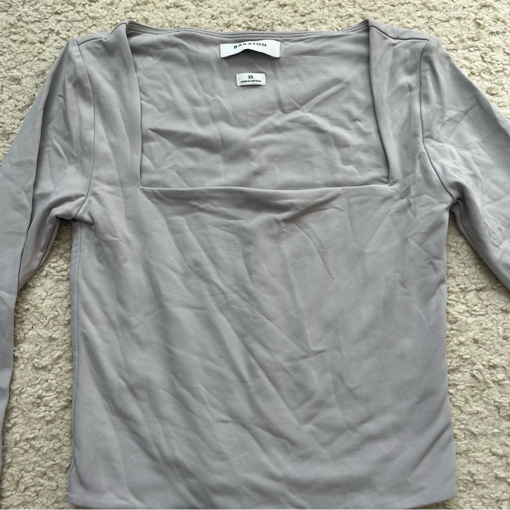 Babaton Light Gray Square neck cropped long sleeve